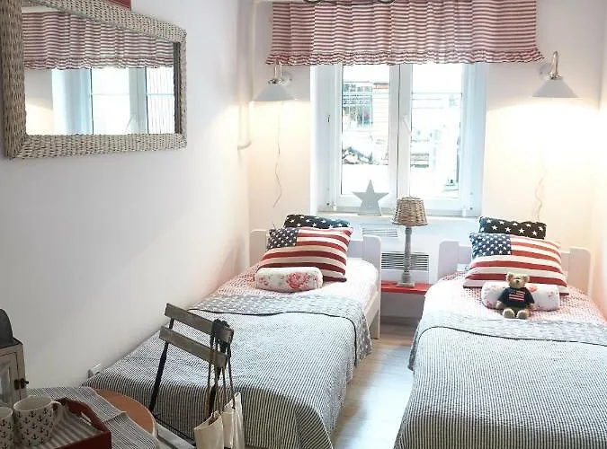Mini Apartament Marine